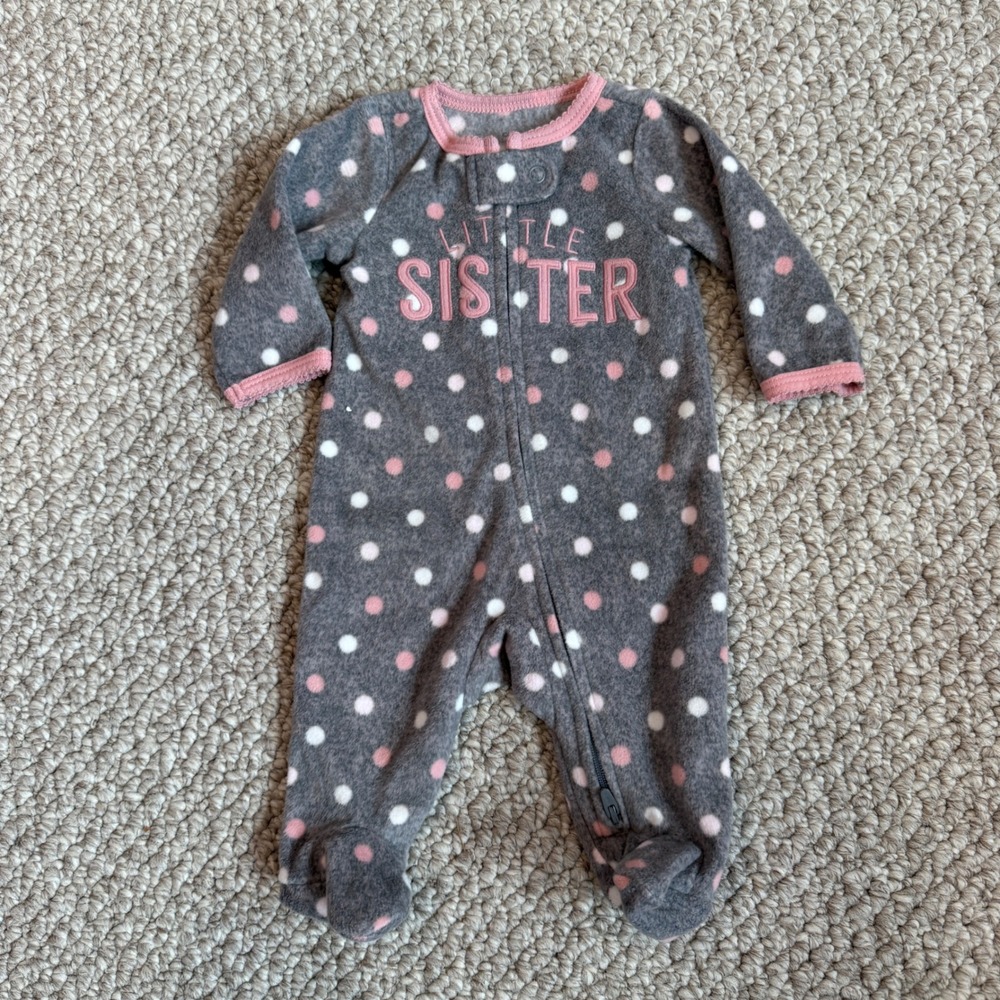 Carters Baby Girl Size Newborn Gray Pink Polka Dot Little Sister Fleece Sleeper
